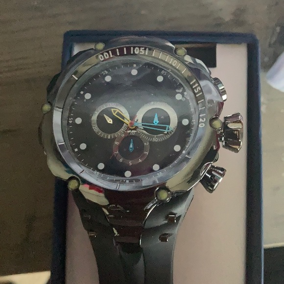 Watch - Picture 5 of 7